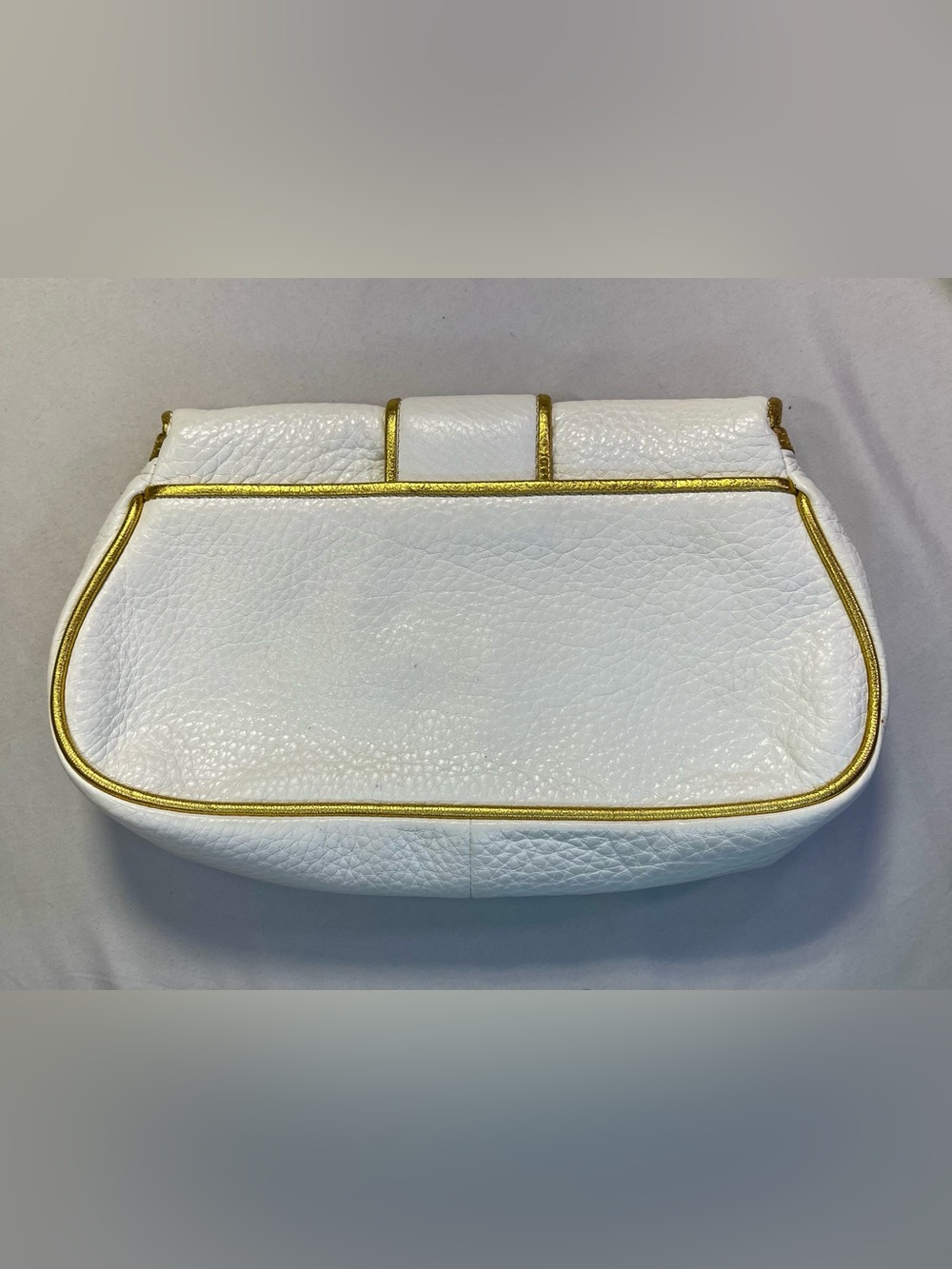 RARE Vintage White Dooney & Bourke Hayden Clutch Purse Pebbled Leather Gold Lion - Picture 2 of 12